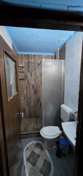 Garsonieră decomandată în Costin Georgian