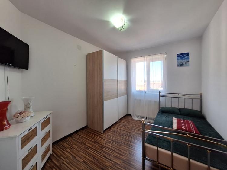 Apartament cu 3 camere, 59 mp, 2 balcoane, zona Florilor - 6