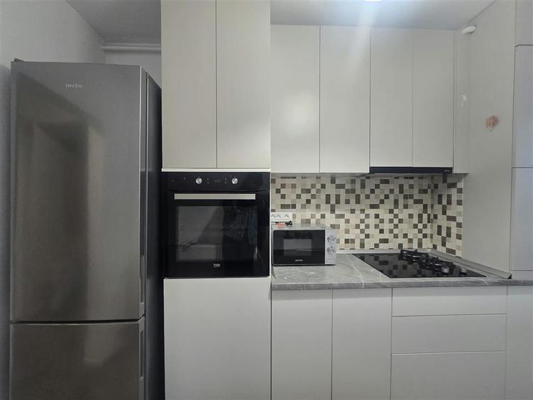 Apartament cu 3 camere decomandat în Tomis Plus