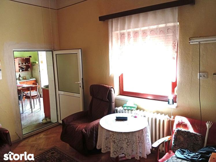 Casă cu 3 camere cu Teren 370 Mp în Funcționarilor