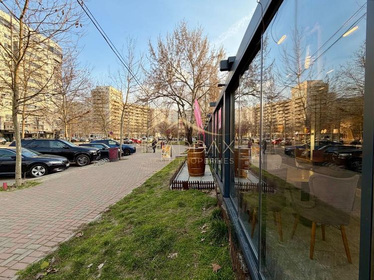Spațiu comercial, de 731.20001220703 mp, în Unirii