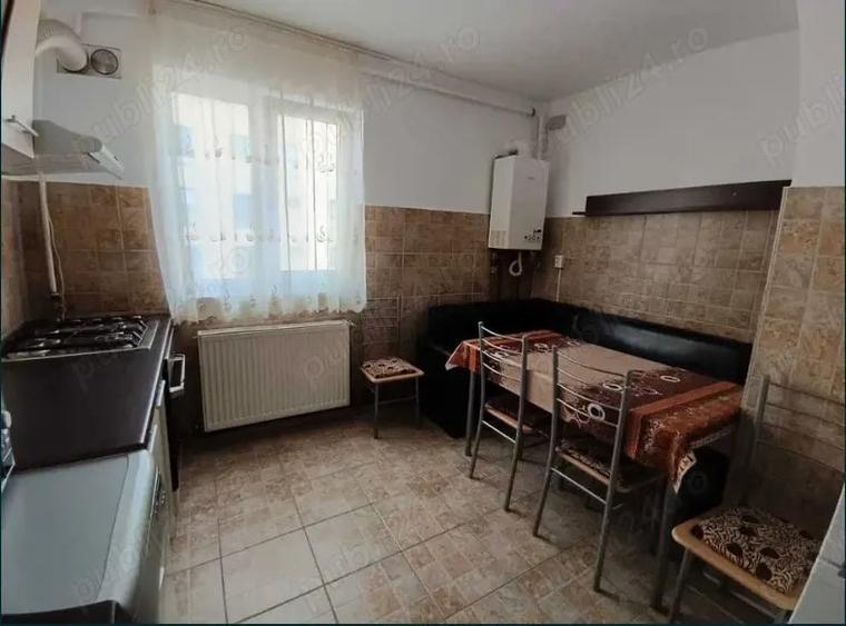 Apartament cu 2 camere semidecomandat în Romanilor
