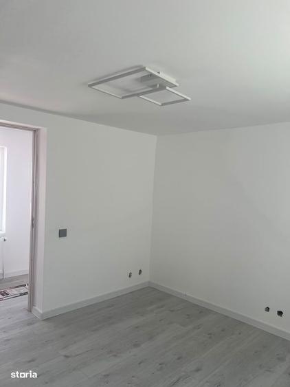 Casă cu 3 camere în Central