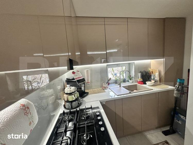Apartament cu 4 camere decomandat în Central