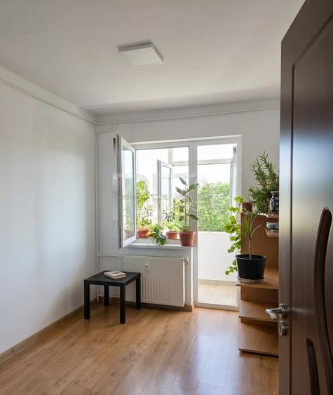 Apartament cu 3 camere decomandat, mobilat în Gorjului