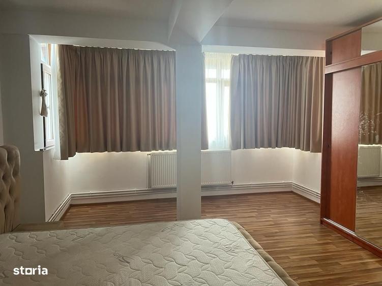 Apartament cu 3 camere în Micro 3