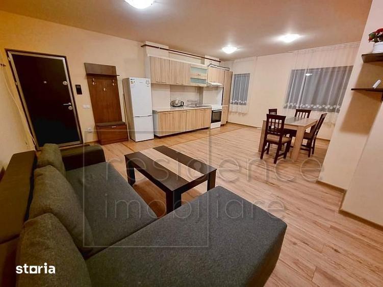 Apartament cu 3 camere semidecomandat în Între Lacuri