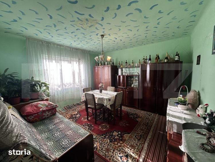 Casă cu 2 camere cu Teren 1000 Mp în Central