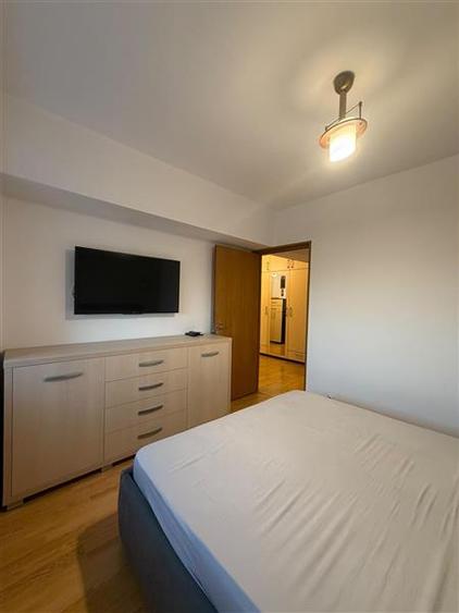 Apartament cu 2 camere decomandat, mobilat în Brâncoveanu