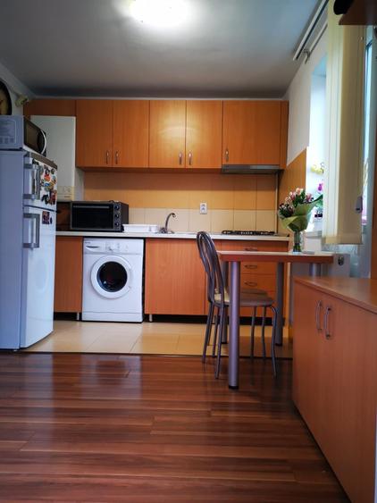 Apartament cu 2 camere decomandat în Mărăști