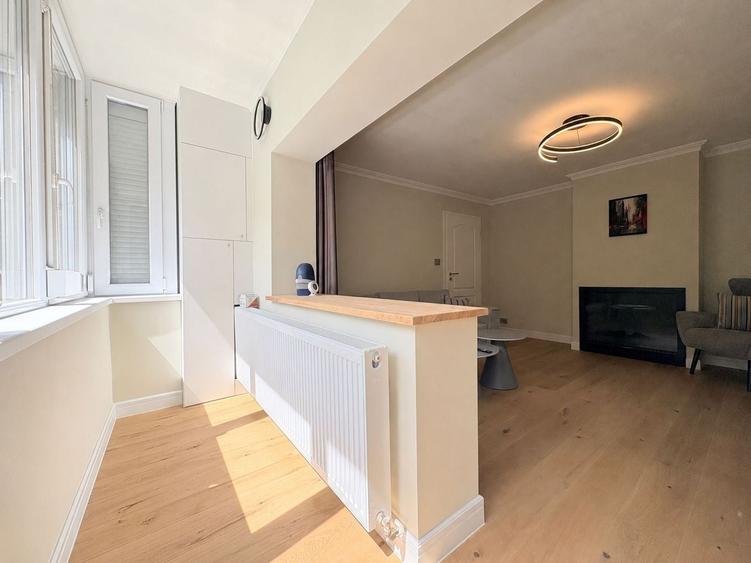 Apartament cu 2 camere semidecomandat, mobilat în Complex Studențesc