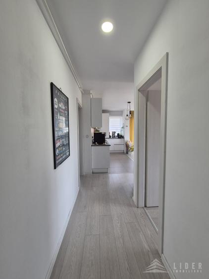 Apartament cu 3 camere semidecomandat, mobilat în Gheorgheni