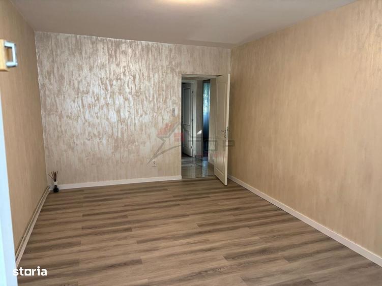 Apartament cu 3 camere decomandat în Alexandru cel Bun — fotografia 1