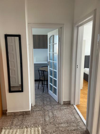 Apartament cu 2 camere decomandat în Exterior Vest