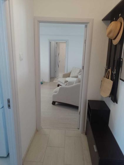 Apartament cu 2 camere semidecomandat, mobilat în Ultracentral