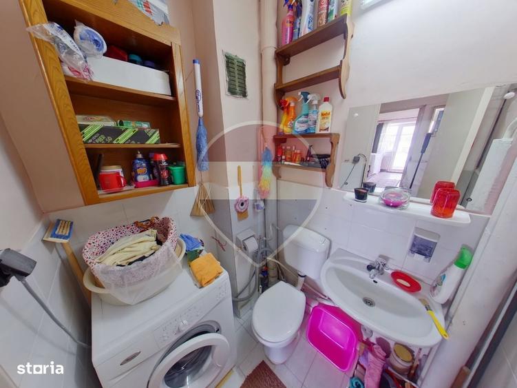 Apartament cu 3 camere decomandat în Sud