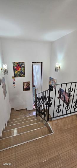 Casă cu 5 camere cu Teren 506 Mp în Ghiroda