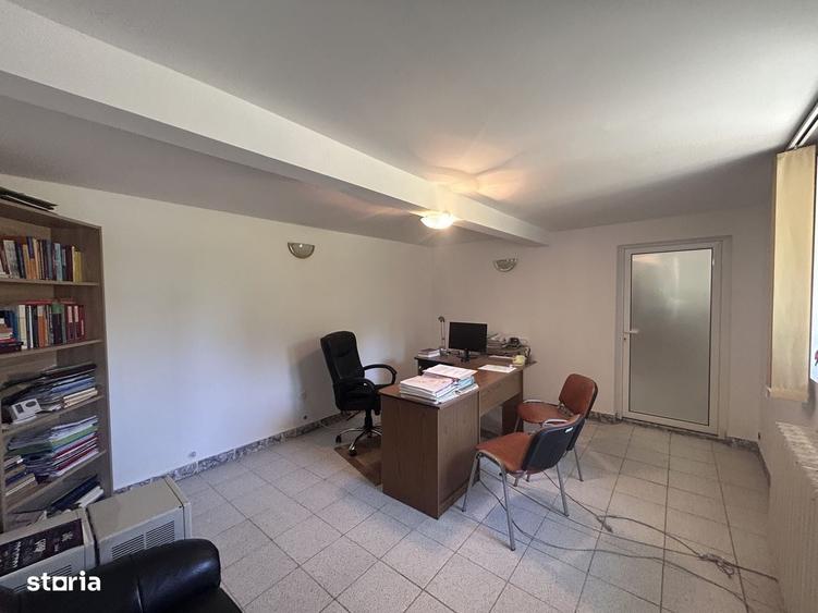 Spațiu comercial, de 70 mp, în Central