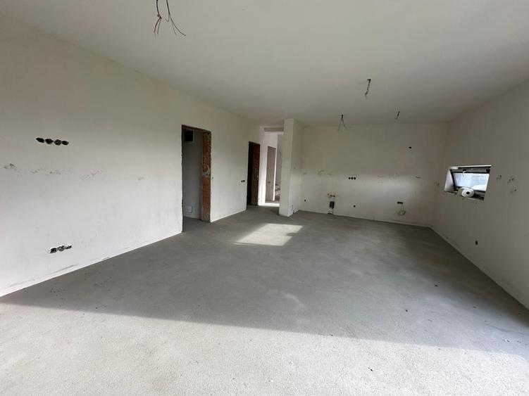 Duplex cu 4 camere cu Canalizare în Feleacu