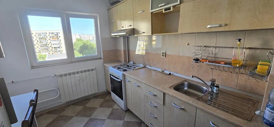 Apartament cu 2 camere semidecomandat în Pantelimon