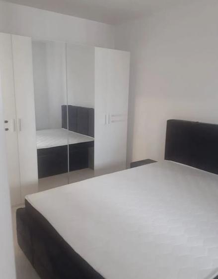 Apartament cu 2 camere decomandat în Titan