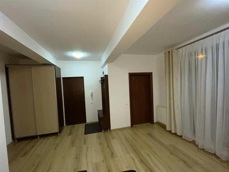 Apartament cu 2 camere semidecomandat în Bucureștii Noi