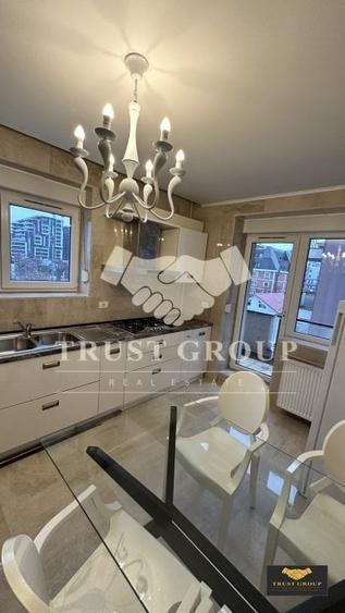 Apartament cu 3 camere decomandat, mobilat în Herăstrău