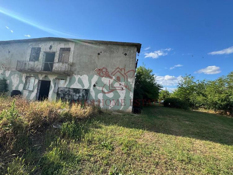 Spațiu industrial, de 16,000 mp, în Orțișoara