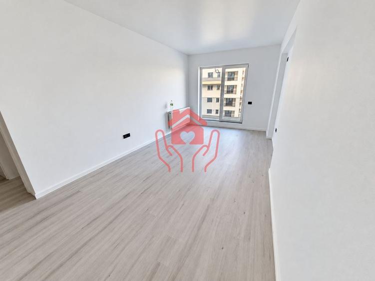 Apartament cu 3 camere semidecomandat în Titan