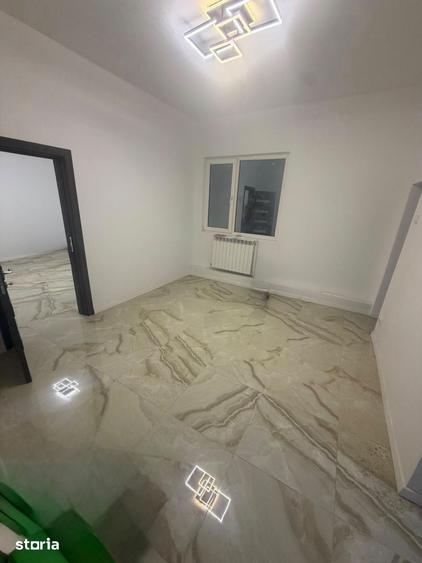 Casă cu 3 camere cu Teren 347 Mp în Victoriei