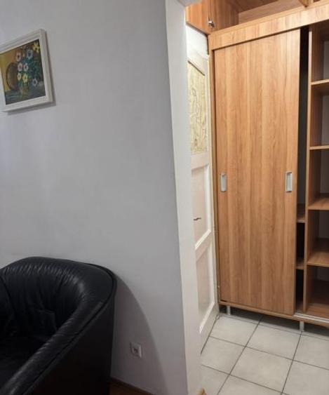 Apartament cu 2 camere decomandat, mobilat în Centrul Civic