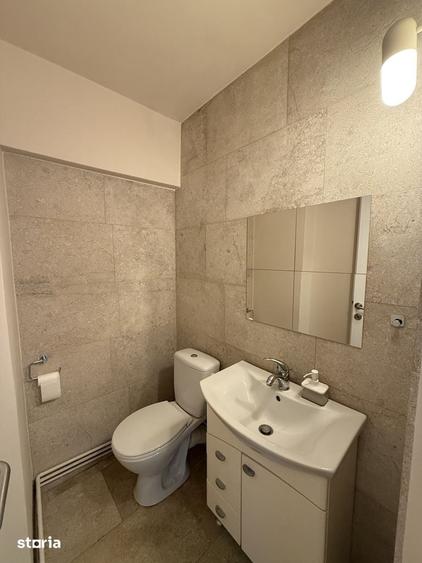 Apartament cu 3 camere decomandat în Valea Cetății