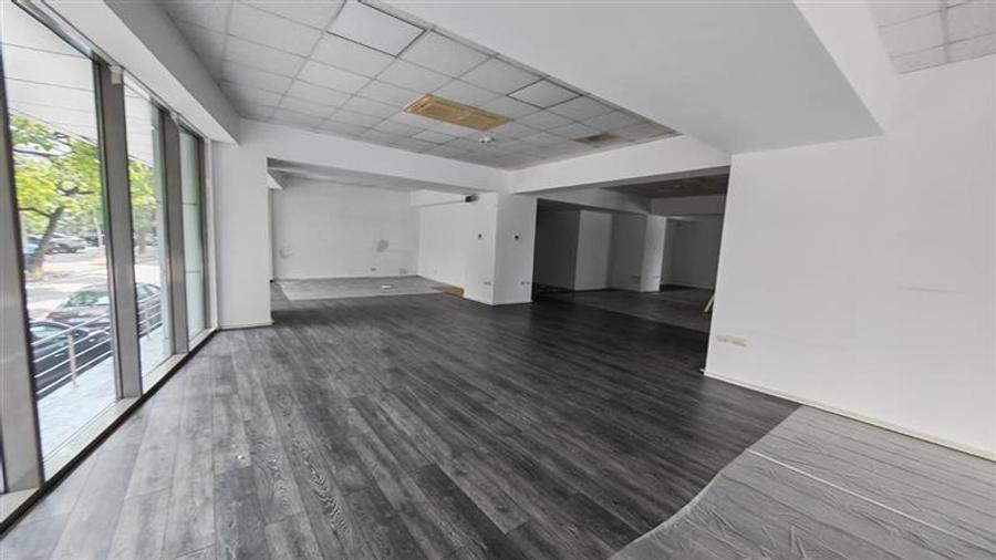 Birou, de 310 mp, în Băneasa