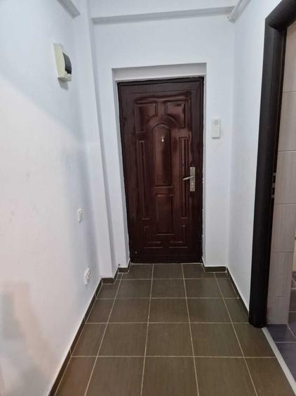 Garsonieră decomandată în Fundeni