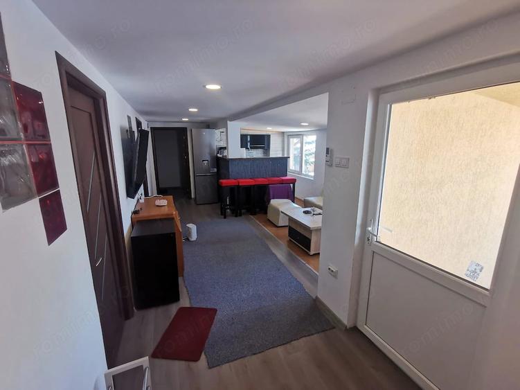 Casă cu 7 camere cu Teren 257 Mp în Sud