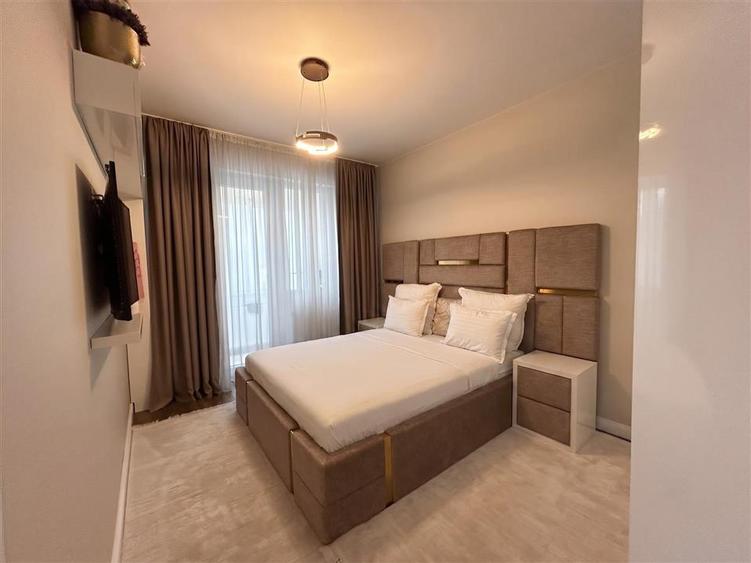 Apartament cu 3 camere decomandat, mobilat în Burdujeni