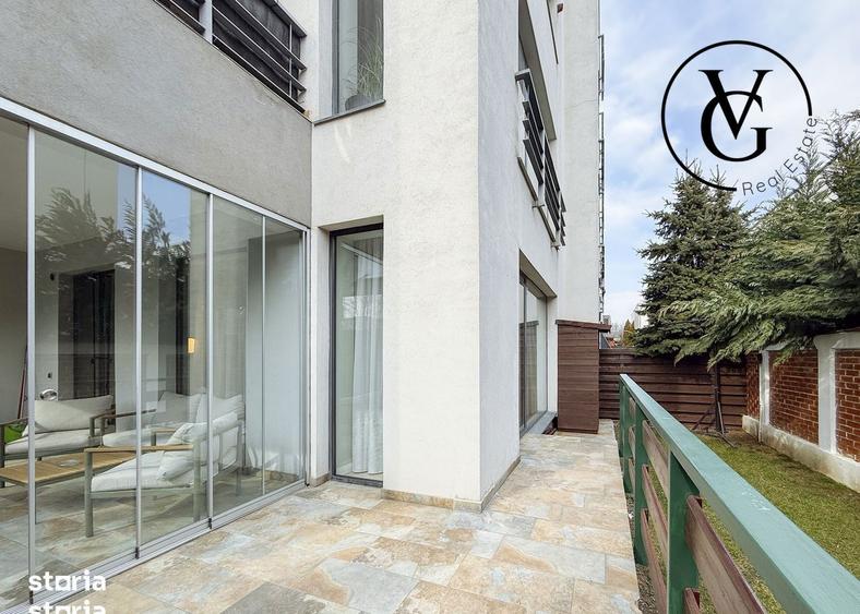 Apartament cu 4 camere semidecomandat în Pipera