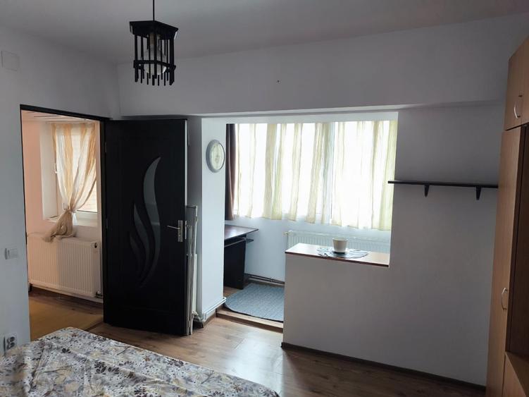 Apartament cu 2 camere decomandat în Dorobanț