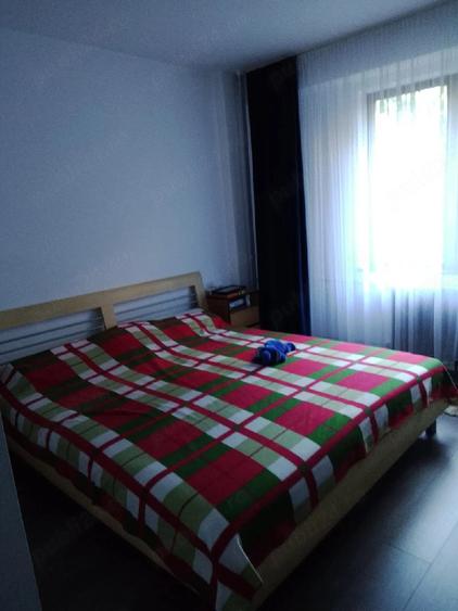 Apartament cu 4 camere decomandat în Rogerius