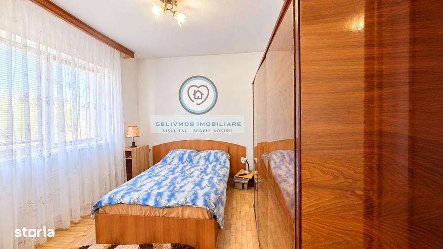 Apartament cu 3 camere semidecomandat în Central