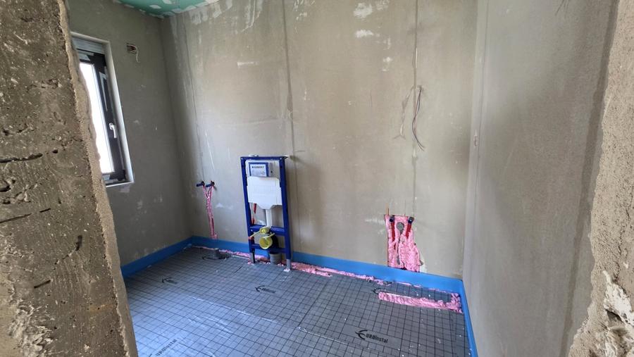 Duplex cu 5 camere cu Canalizare în Dumbrăvița