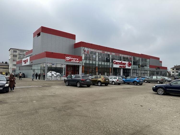 Spațiu comercial, de 430 mp, în Central
