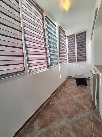 Apartament cu 2 camere decomandat în P-ța Victoriei