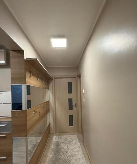 Apartament cu 4 camere decomandat, mobilat în Casa de Cultură