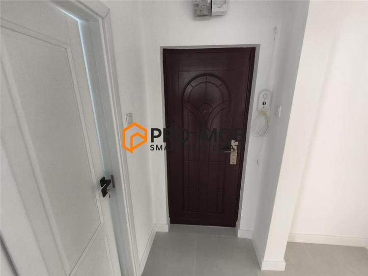 Apartament cu 2 camere decomandat în Micro 5