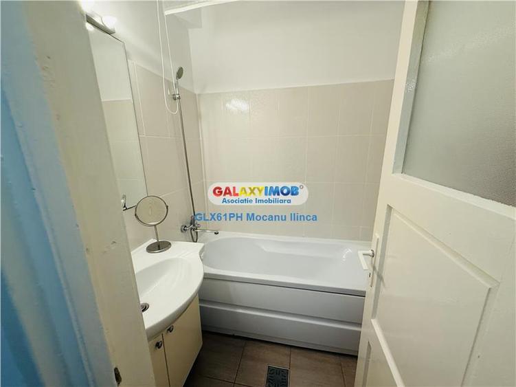 Apartament cu 3 camere semidecomandat, mobilat în Sud