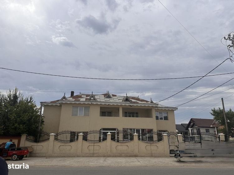 Casă cu 4 camere cu Teren 350 Mp în Homocea