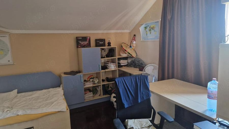 Casă cu Teren 3000 Mp în Mândruloc
