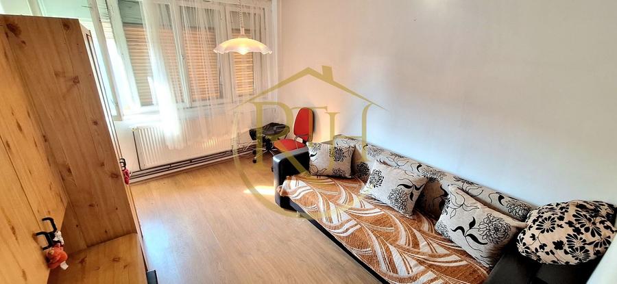 Apartament cu 2 camere decomandat, mobilat în Torontalului