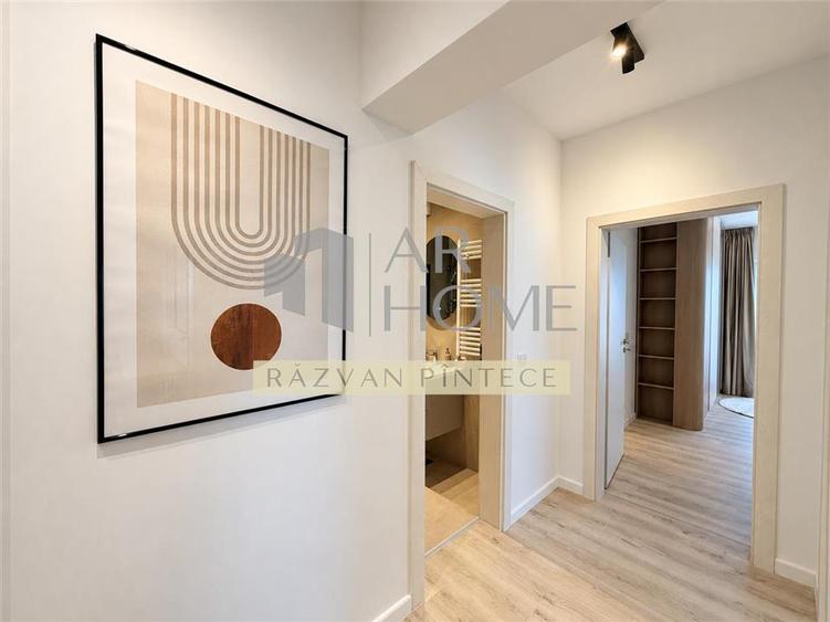 Apartament cu 3 camere decomandat, mobilat în Albert